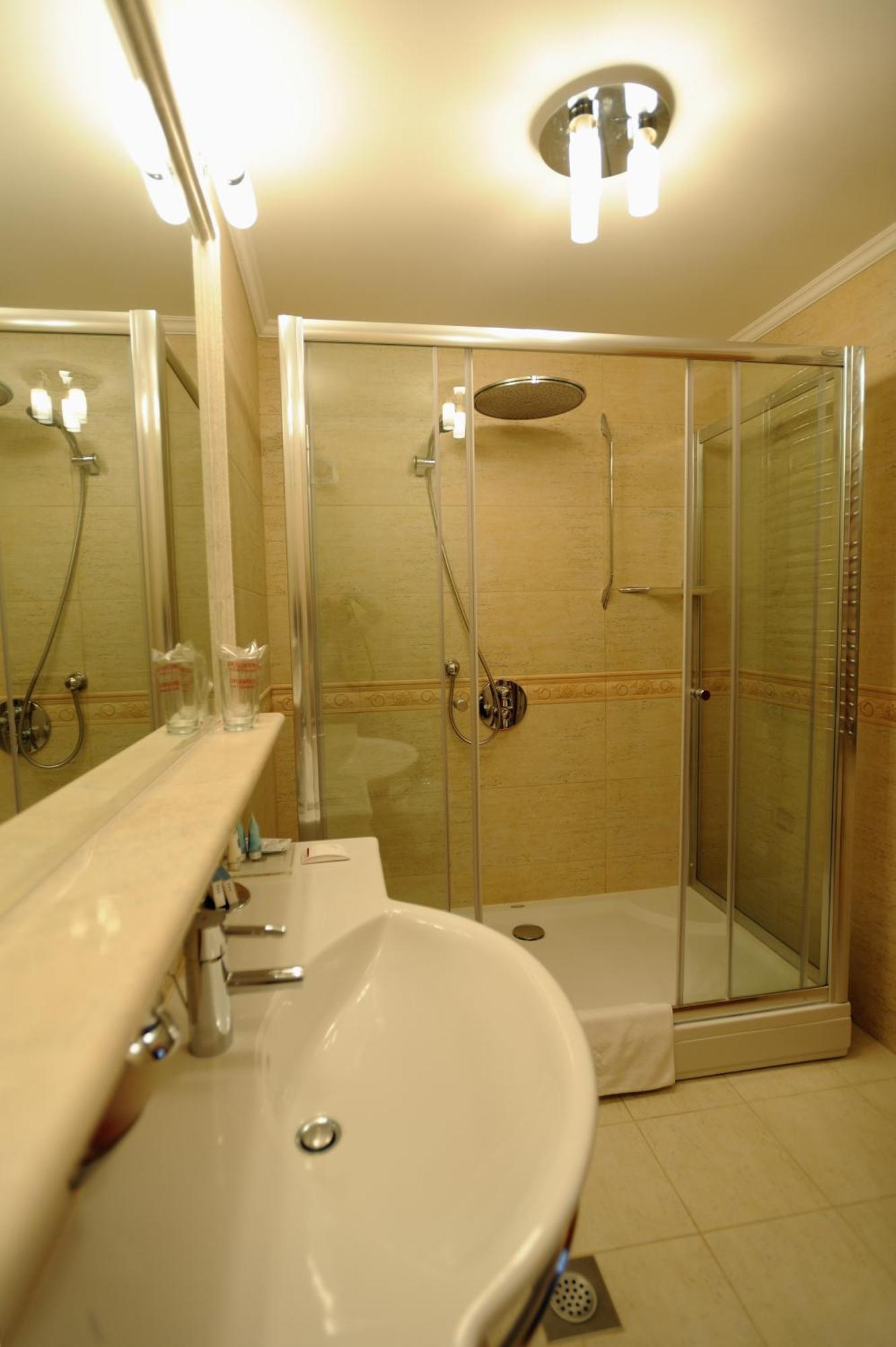 Hotel Solitudo Uble Zewnętrze zdjęcie